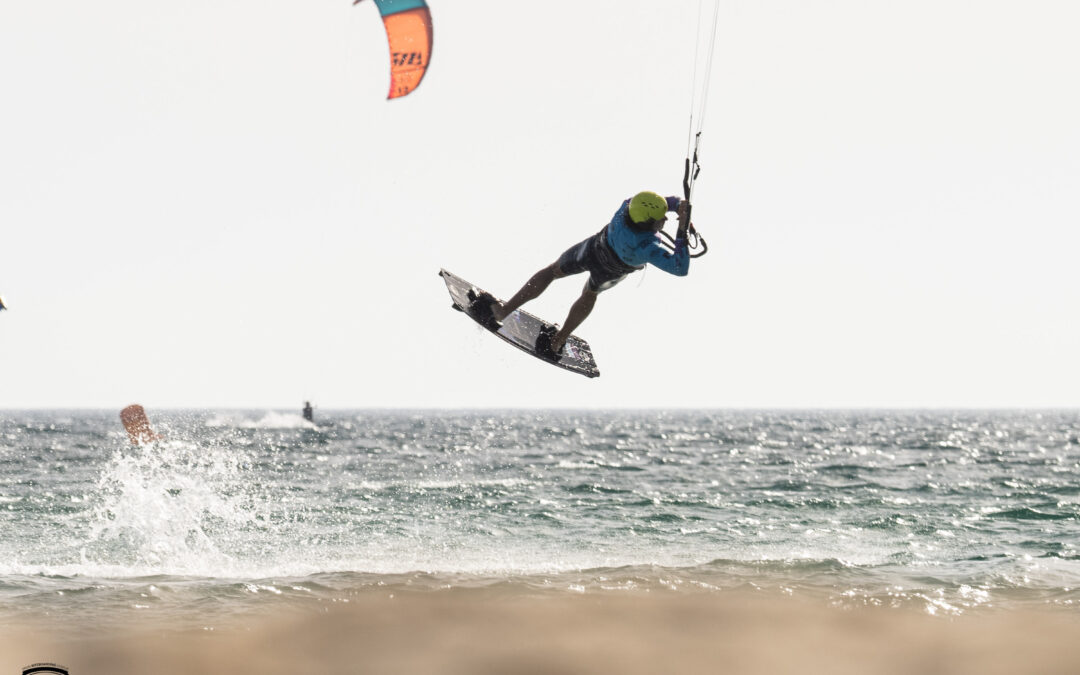 AS – Tarifa corona los primeros campeones del Mundial Junior de Kitesurf