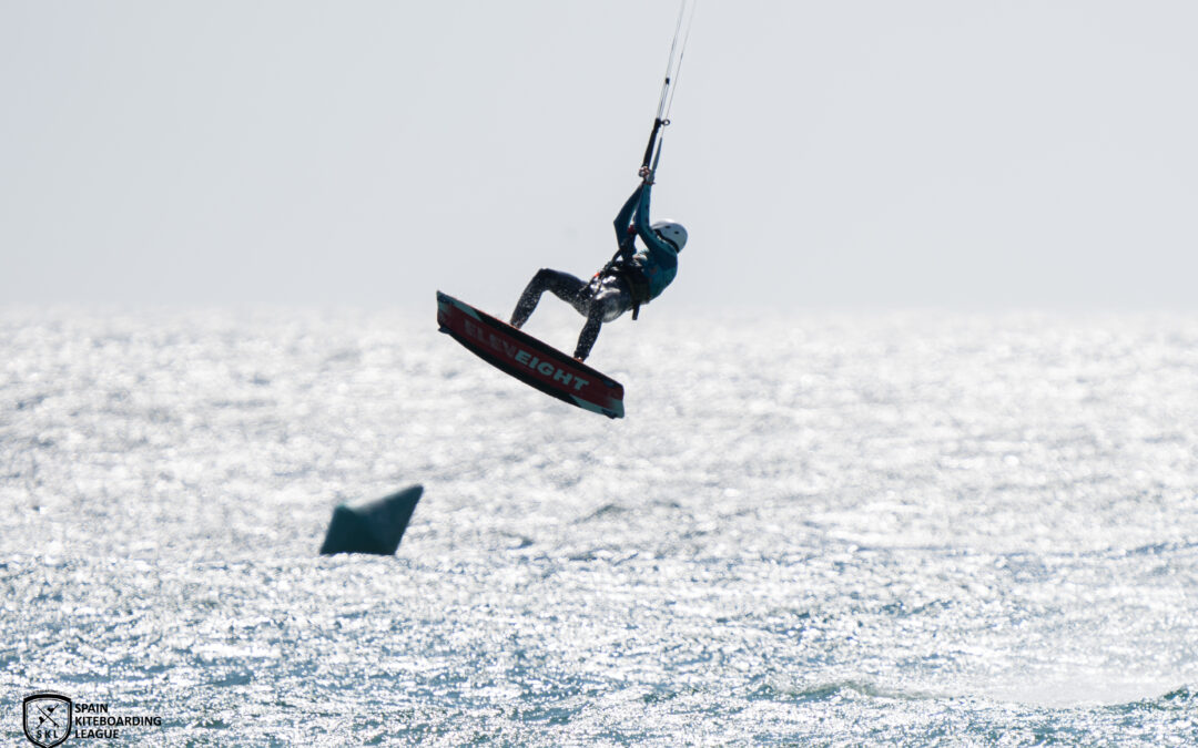 Suelta la barra – Spain Kiteboarding League Campeonato España de Kiteboarding Tarifa 2024